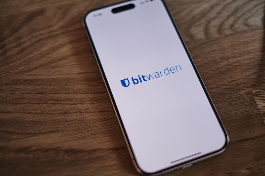 信頼が凶器に変わる日。Bitwarden攻撃が日本の開発現場に突きつけた警告